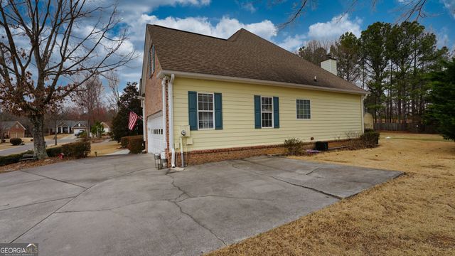 19 Golden Eagle Drive, Adairsville, GA 30103