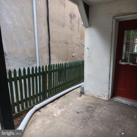 335 CARSON ST, Philadelphia, PA 19128