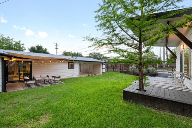1723 Fawn DR, Austin, TX 78741
