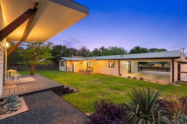 1723 Fawn DR, Austin, TX 78741