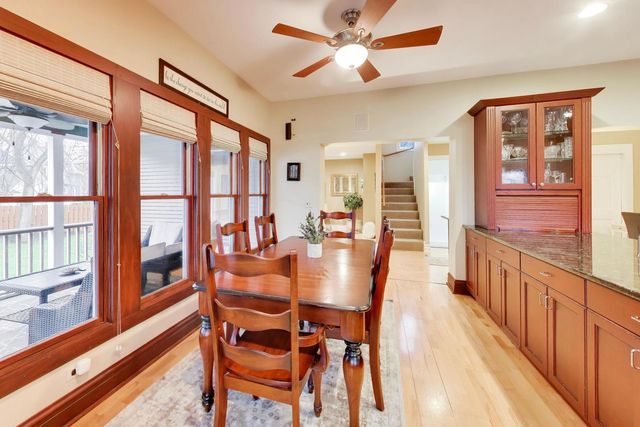 311 Brainerd Avenue, Libertyville, IL 60048