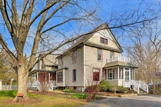 311 Brainerd Avenue, Libertyville, IL 60048