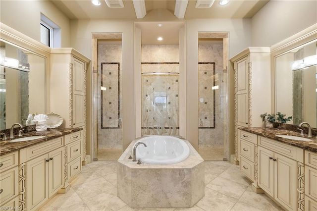 11777 Via Savona CT, Miromar Lakes, FL 33913