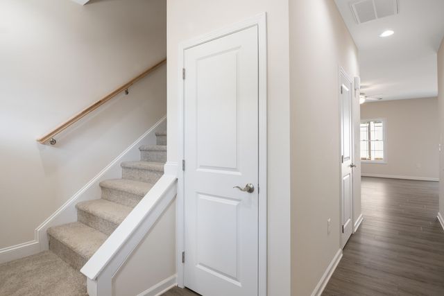 6138 Warren Newcomb, Radford, VA 24141