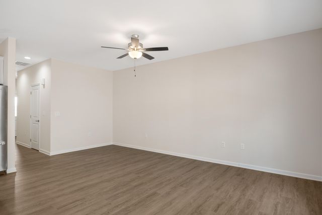 6138 Warren Newcomb, Radford, VA 24141
