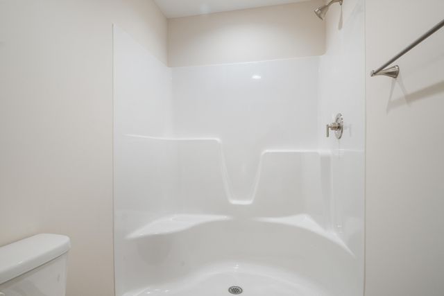 6138 Warren Newcomb, Radford, VA 24141