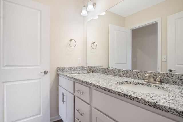 6138 Warren Newcomb, Radford, VA 24141