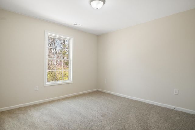 6138 Warren Newcomb, Radford, VA 24141