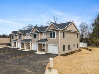 6138 Warren Newcomb, Radford, VA 24141