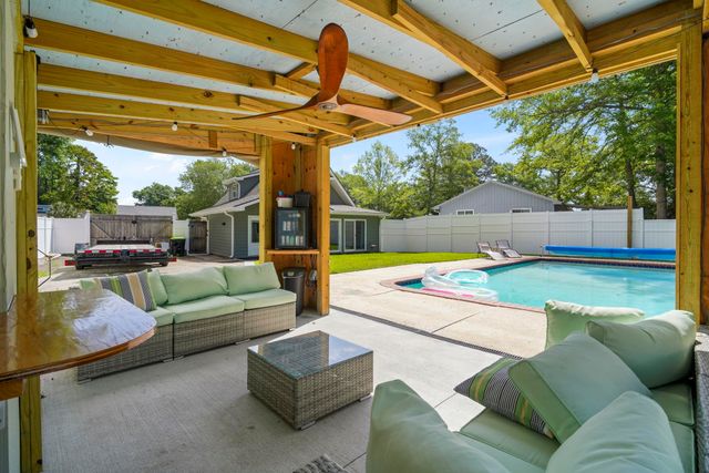 1406 Winddrift Ct., Surfside Beach, SC 29575