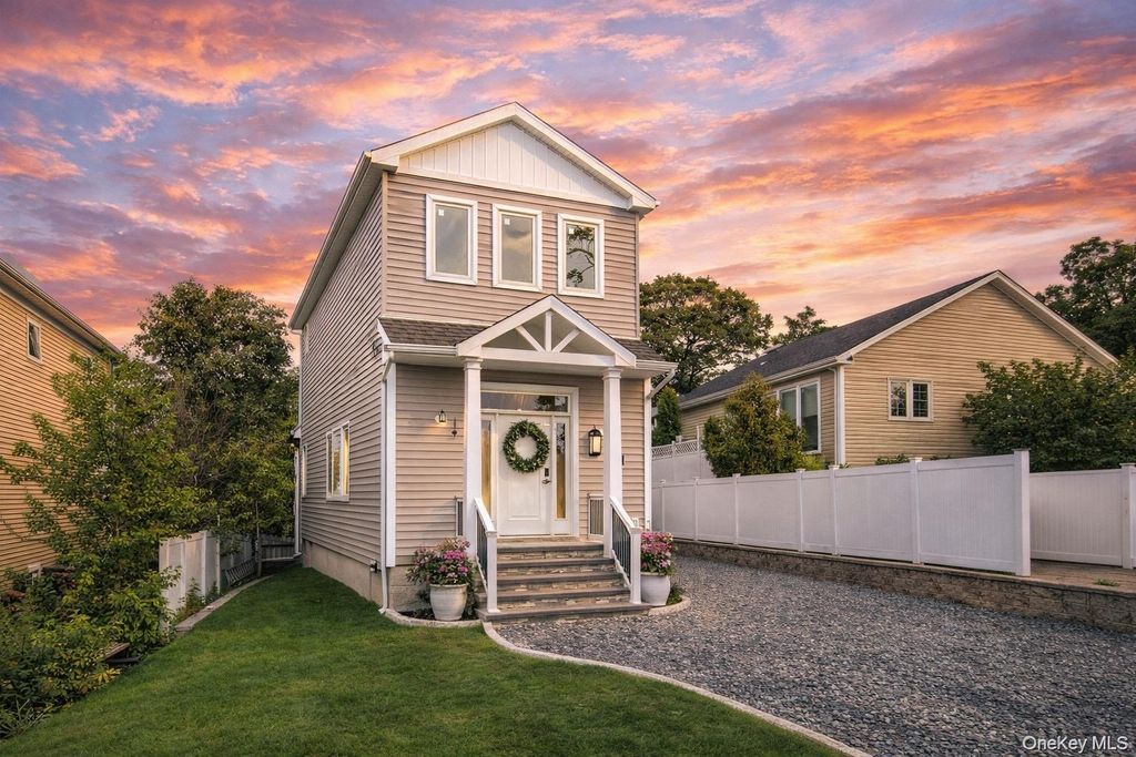 119 Whittier Drive, Kings Park, NY 11754