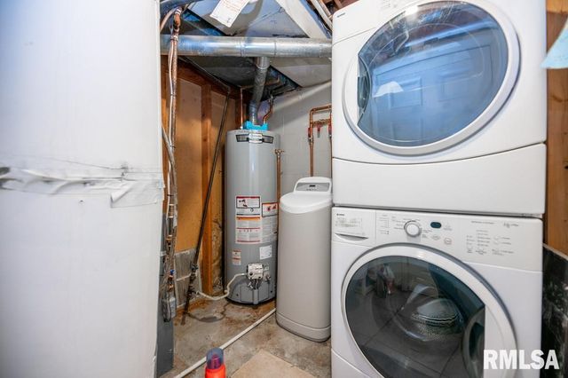 6407 N ROBINWOOD Drive, Peoria, IL 61614