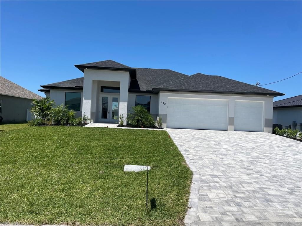 102 SW 36th PL, Cape Coral, FL 33991