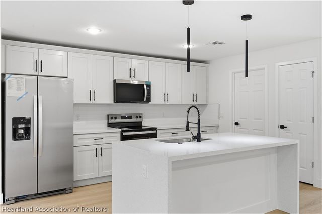 6348 Virtudes Street, Sebring, FL 33872