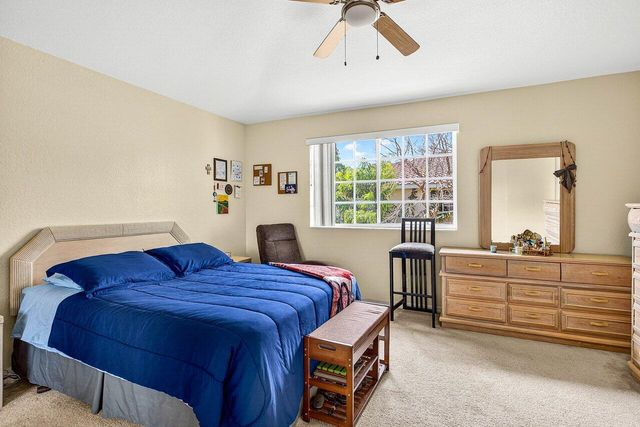 9090 NW 40th Place, Sunrise, FL 33351