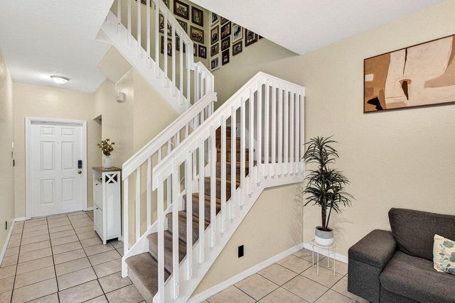 9090 NW 40th Place, Sunrise, FL 33351