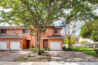 9090 NW 40th Place, Sunrise, FL 33351