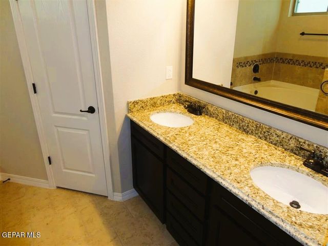 14254 Earl Chokiski Avenue, El Paso, TX 79938