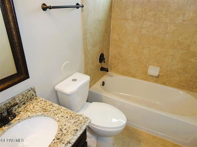 14254 Earl Chokiski Avenue, El Paso, TX 79938