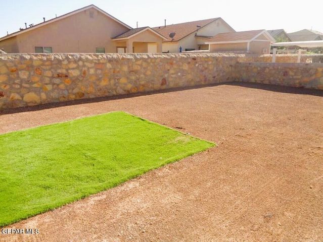 14254 Earl Chokiski Avenue, El Paso, TX 79938