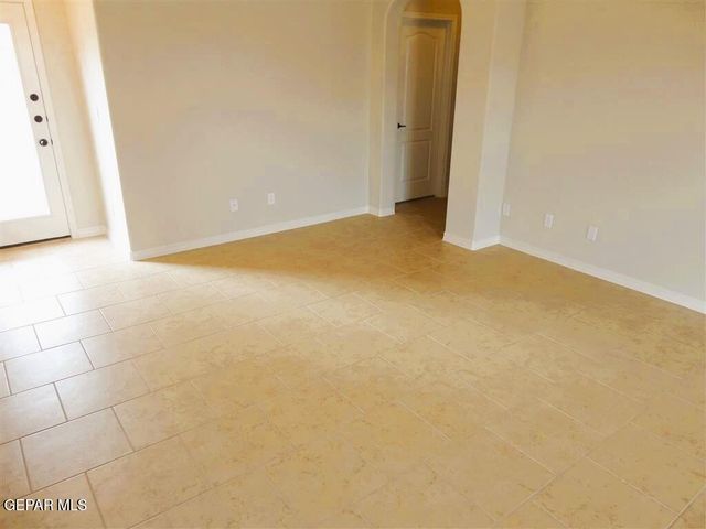 14254 Earl Chokiski Avenue, El Paso, TX 79938