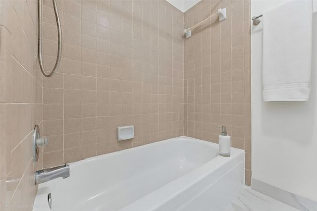 110 Shadow Wood Drive, Sugar Land, TX 77498