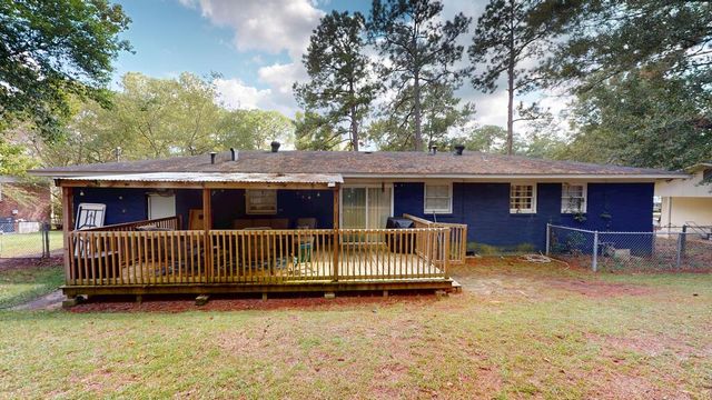 1910 Sullivan Drive, Dothan, AL 36303