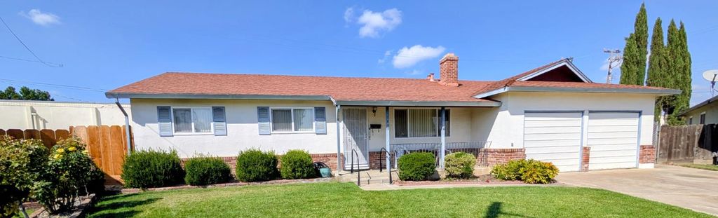 200 Dan St, Manteca, CA 95336