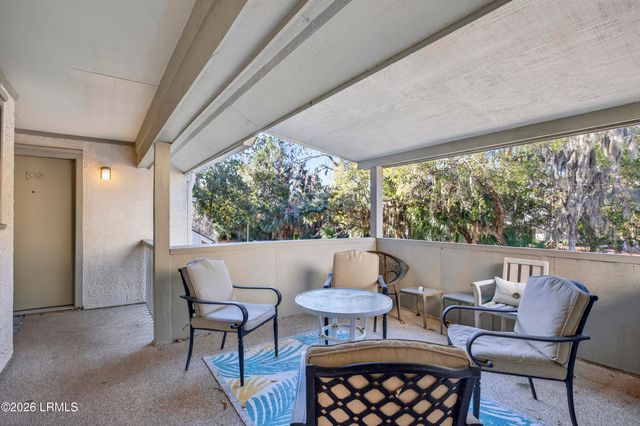 36 Deallyon Ave Apt 102, Hilton Head Island, SC 29928