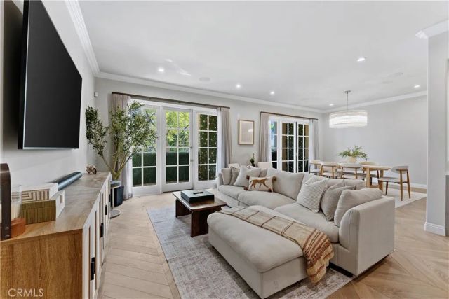 11500 San Vicente Boulevard 202, Los Angeles, CA 90049