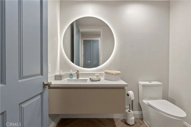 11500 San Vicente Boulevard 202, Los Angeles, CA 90049