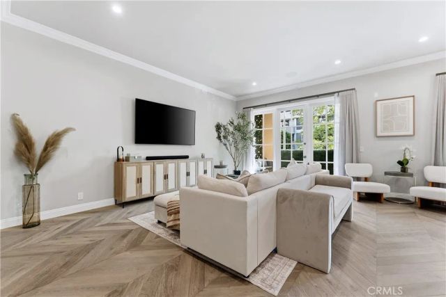 11500 San Vicente Boulevard 202, Los Angeles, CA 90049