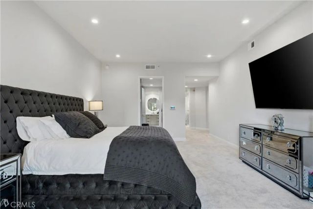 11500 San Vicente Boulevard 202, Los Angeles, CA 90049