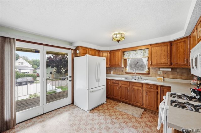 55 Casimir Street, Buffalo, NY 14206