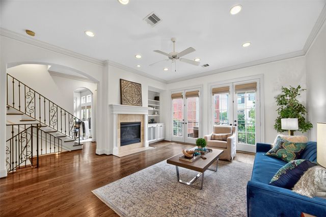 912 Lovett B, Houston, TX 77006