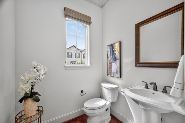 912 Lovett B, Houston, TX 77006