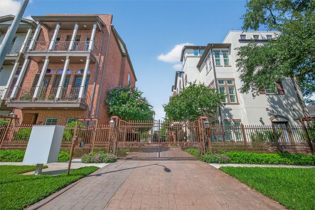 912 Lovett B, Houston, TX 77006