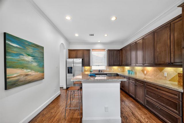 912 Lovett B, Houston, TX 77006