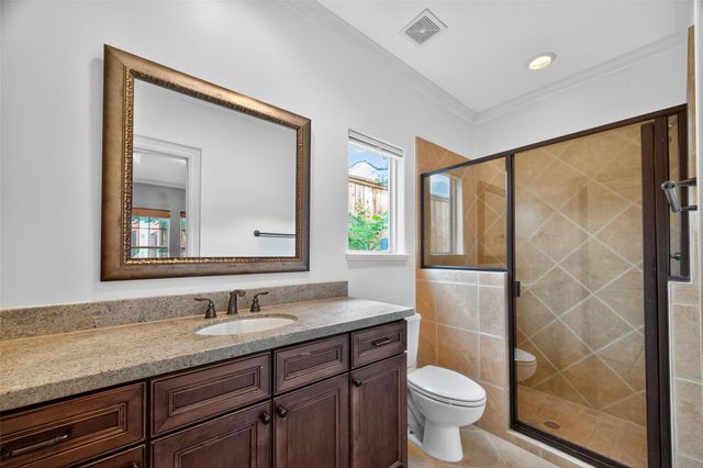 912 Lovett B, Houston, TX 77006