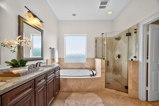 912 Lovett B, Houston, TX 77006