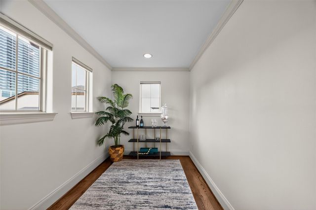 912 Lovett B, Houston, TX 77006