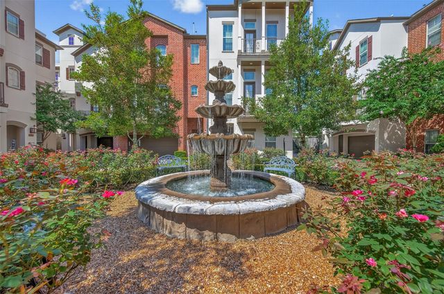 912 Lovett B, Houston, TX 77006