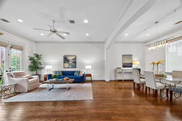 912 Lovett B, Houston, TX 77006