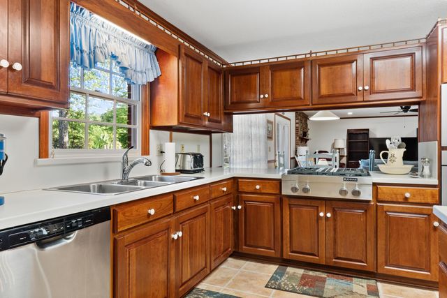 943 Spring Hill Lane, Orangeburg, SC 29118