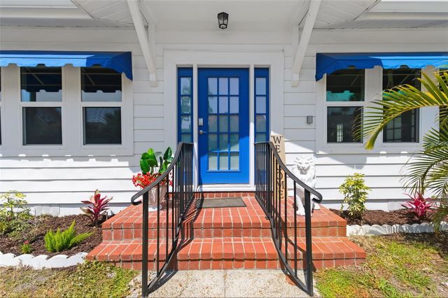 410 W LEMON STREET, Tarpon Springs, FL 34689