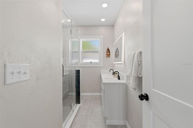 410 W LEMON STREET, Tarpon Springs, FL 34689