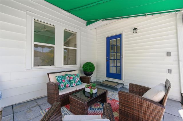 410 W LEMON STREET, Tarpon Springs, FL 34689