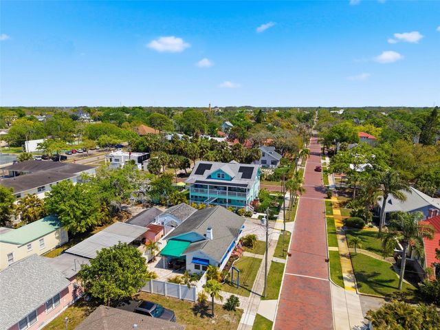 410 W LEMON STREET, Tarpon Springs, FL 34689
