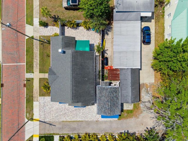 410 W LEMON STREET, Tarpon Springs, FL 34689