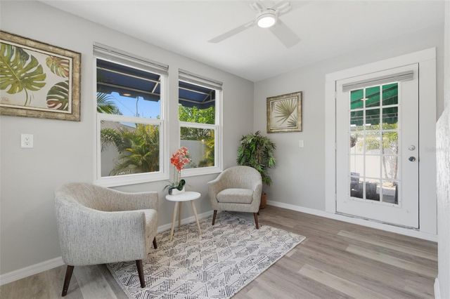 410 W LEMON STREET, Tarpon Springs, FL 34689